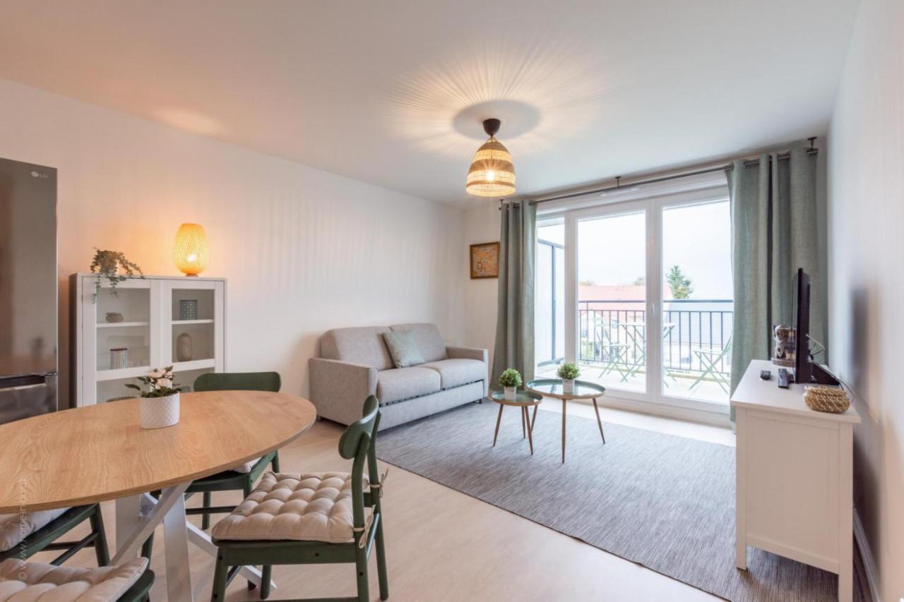 Le Panorama By Plaza Apartment Chalifert ภายนอก รูปภาพ