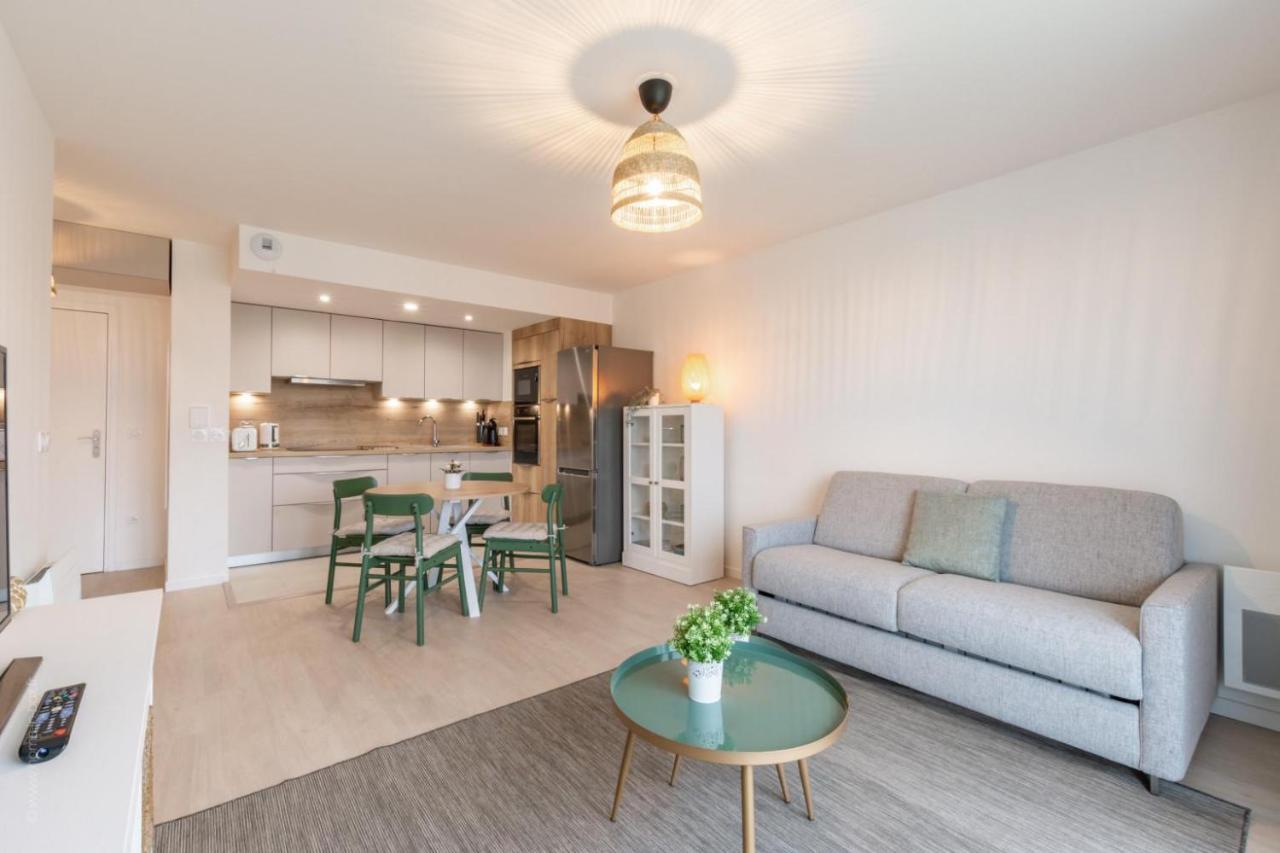 Le Panorama By Plaza Apartment Chalifert ภายนอก รูปภาพ
